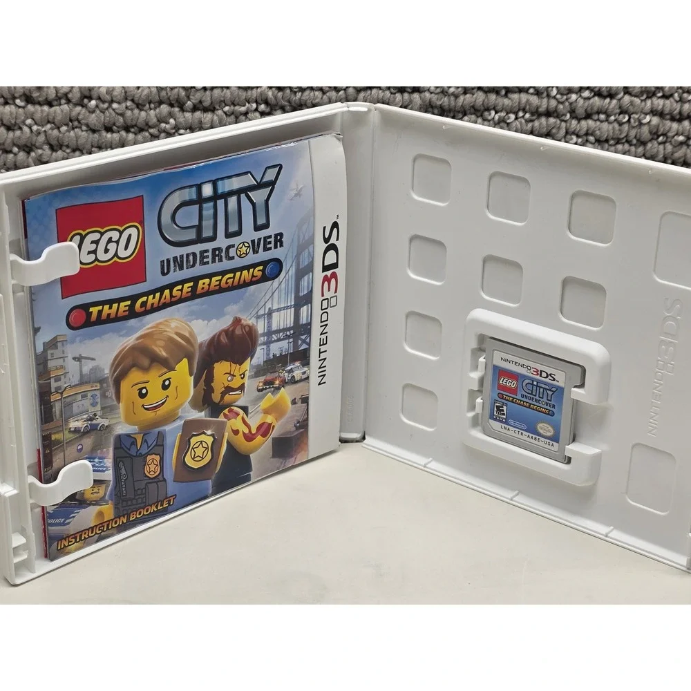 LEGO City Undercover The Chase Begins Nintendo 3DS Game CIB 2013 CTR-AA8E-USA